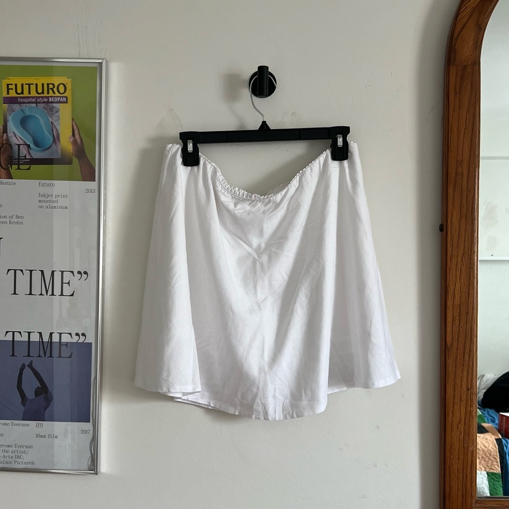 White mini skater skort